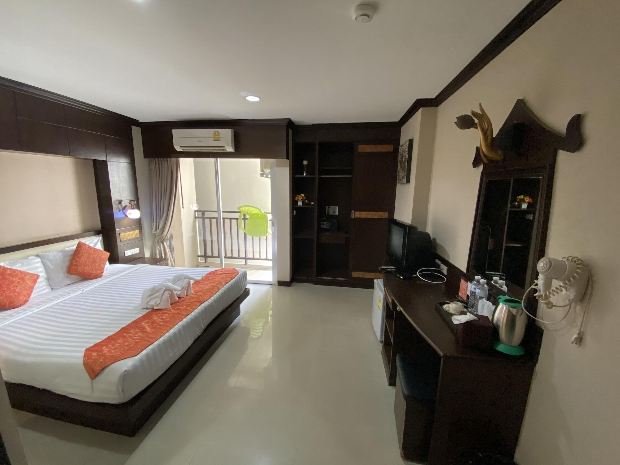 Lemongrass Hotel Patong Luaran gambar