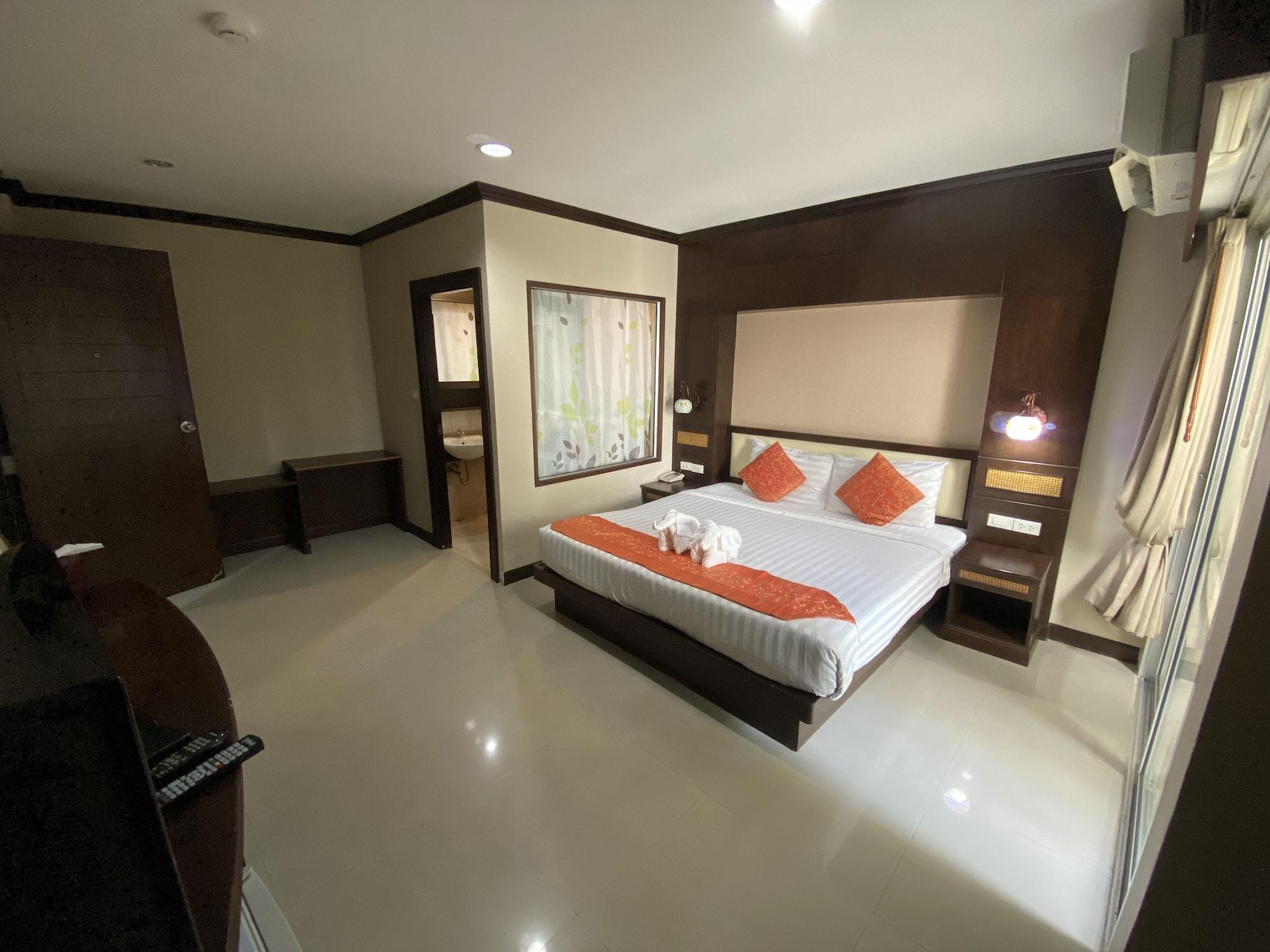 Lemongrass Hotel Patong Luaran gambar