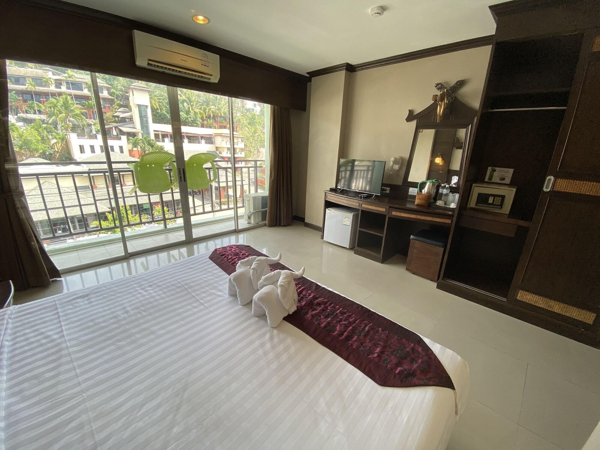 Lemongrass Hotel Patong Luaran gambar